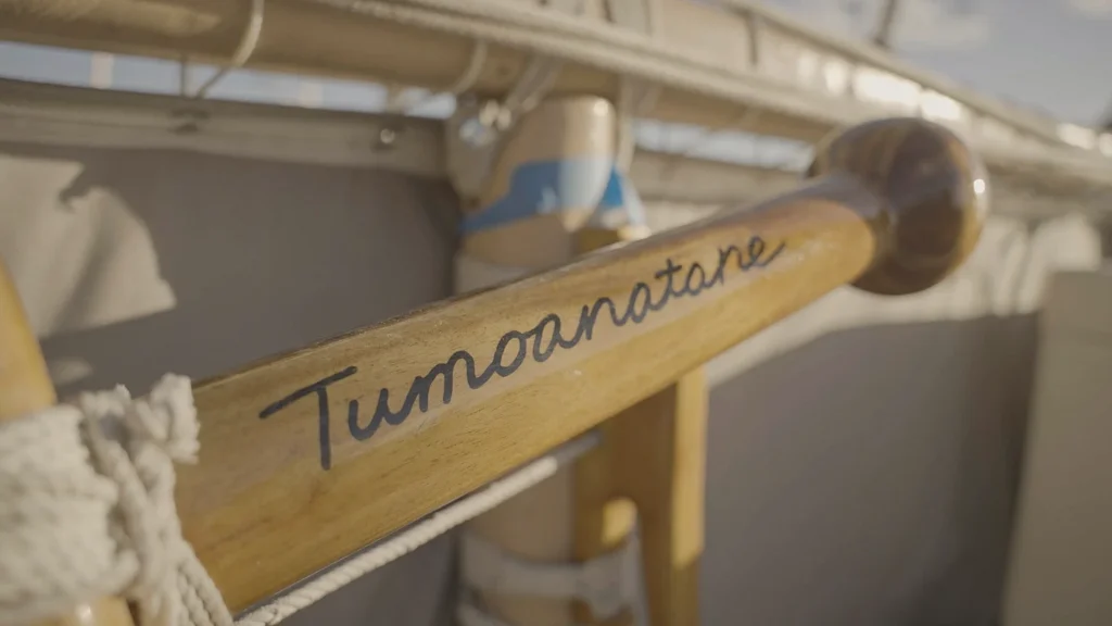 Tumoanatane Ben Finney engraving on the Hokulea.